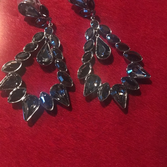 Authentic Swarovski black/gray  earrings - Picture 7 of 10